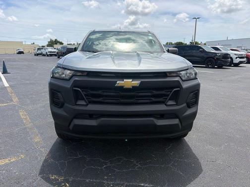 Sterling Gray Metallic 2025 Chevrolet Colorado WT
