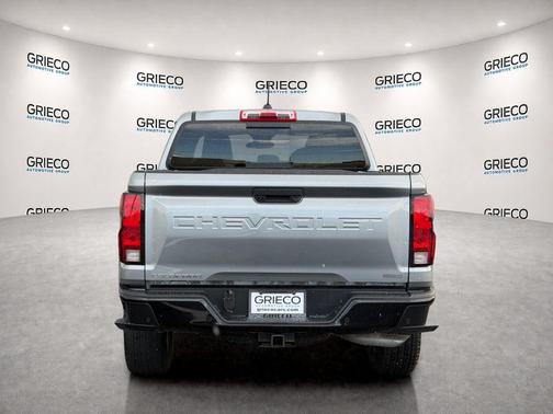 Sterling Gray Metallic 2025 Chevrolet Colorado WT
