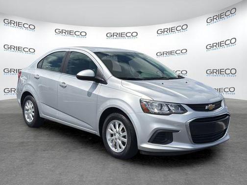 Silver Ice Metallic 2020 Chevrolet Sonic FWD Sedan LT