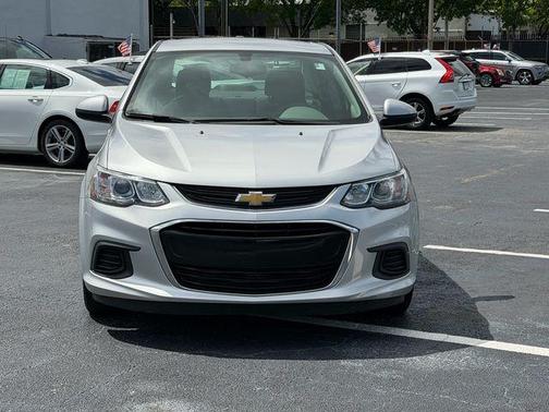 Silver Ice Metallic 2020 Chevrolet Sonic FWD Sedan LT