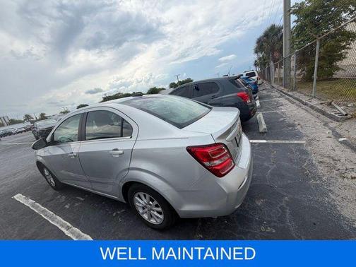 Silver Ice Metallic 2020 Chevrolet Sonic FWD Sedan LT