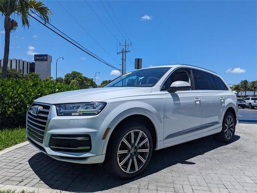 2019 Audi Q7 45 Premium Plus