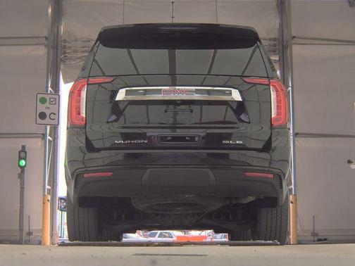 Onyx Black 2021 GMC Yukon SLE