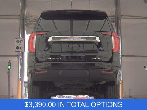 Onyx Black 2021 GMC Yukon SLE