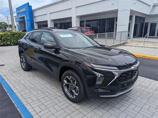 2025 Chevrolet Trax LT