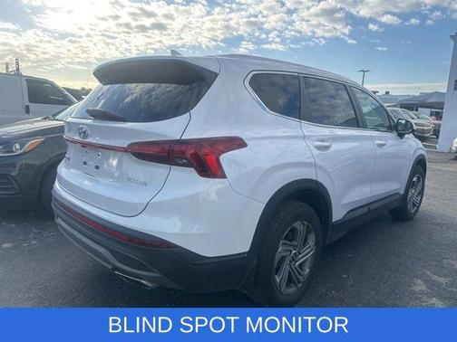 2022 Hyundai SANTA FE SE