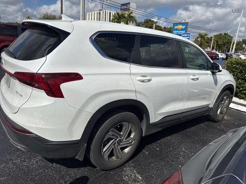 2022 Hyundai SANTA FE SE