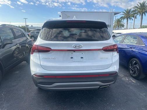 2022 Hyundai SANTA FE SE
