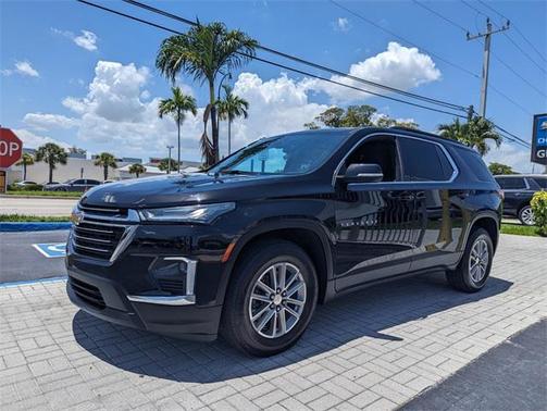 2023 Chevrolet Traverse LT Cloth
