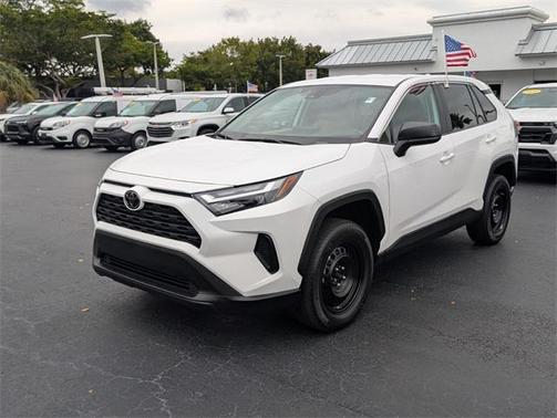2024 Toyota RAV4 LE