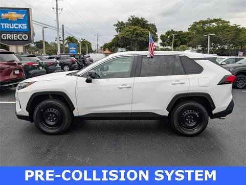 2024 Toyota RAV4 LE
