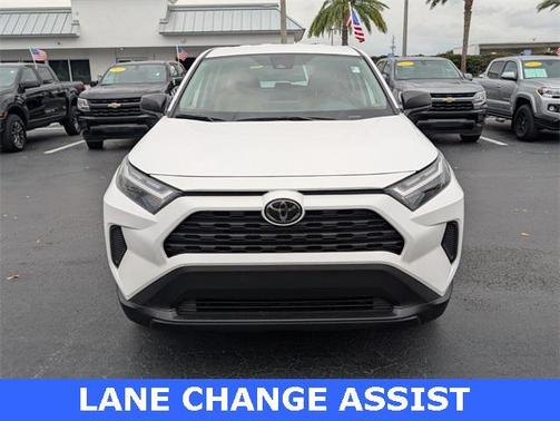 2024 Toyota RAV4 LE