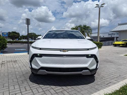 2025 Chevrolet Equinox EV LT