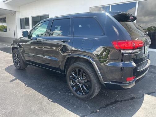 2020 Jeep Grand Cherokee Altitude