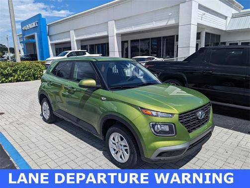 2024 Hyundai VENUE SE
