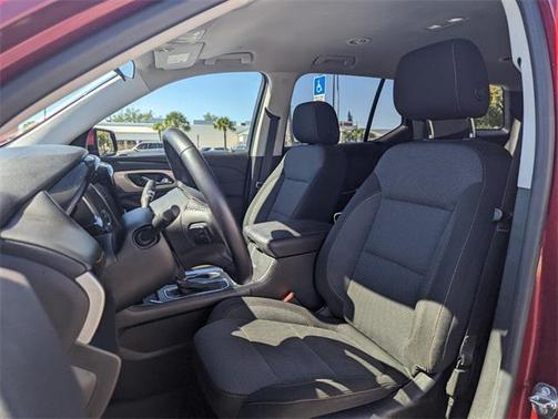 2018 Chevrolet Traverse LT Cloth