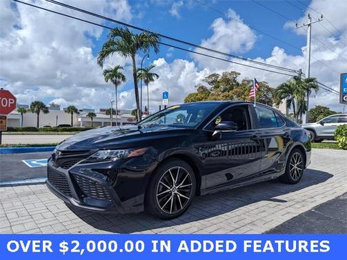 2024 Toyota Camry SE