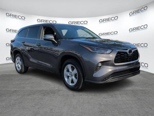 2024 Toyota Highlander LE