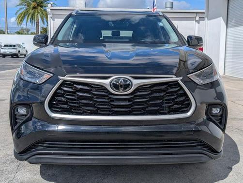 2024 Toyota Highlander XLE