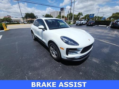 2020 Porsche Macan Base