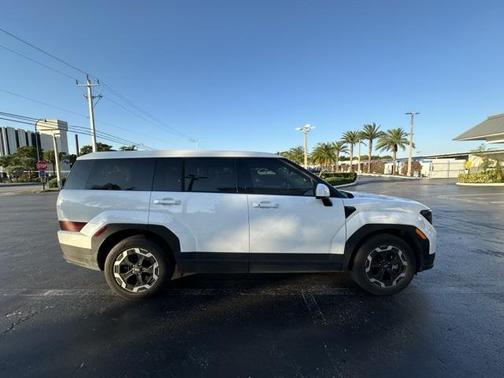 2025 Hyundai SANTA FE SE