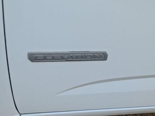 Summit White 2022 GMC Canyon Elevation
