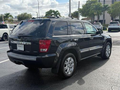 Brilliant Black Crystal Pearlcoat 2009 Jeep Grand Cherokee Overland