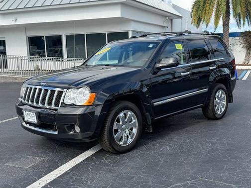 Brilliant Black Crystal Pearlcoat 2009 Jeep Grand Cherokee Overland