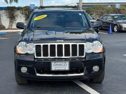 Brilliant Black Crystal Pearlcoat 2009 Jeep Grand Cherokee Overland