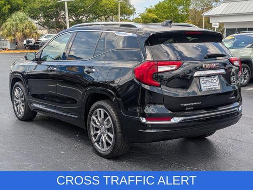 Ebony Twilight Metallic 2022 GMC Terrain Denali