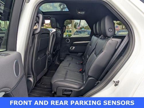 2020 Land Rover Discovery Landmark Edition