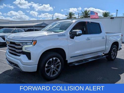 Iridescent Pearl Tricoat 2024 Chevrolet Silverado 1500 High Country