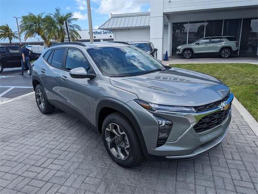 2025 Chevrolet Trax LT