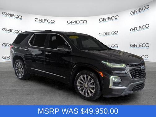 Mosaic Black Metallic 2023 Chevrolet Traverse Premier
