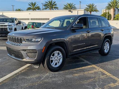 2024 Jeep Grand Cherokee Laredo