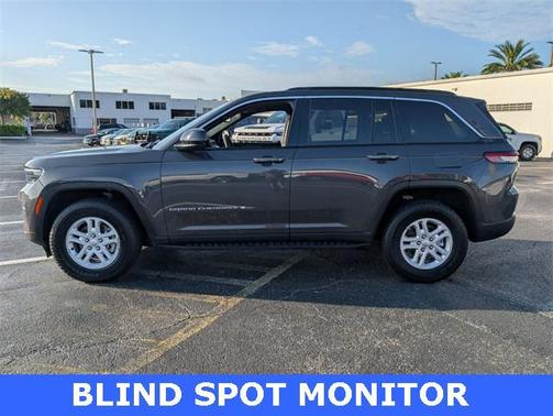 2024 Jeep Grand Cherokee Laredo