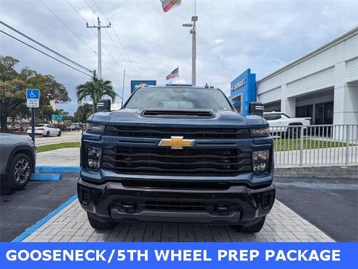 2025 Chevrolet Silverado 2500 Custom