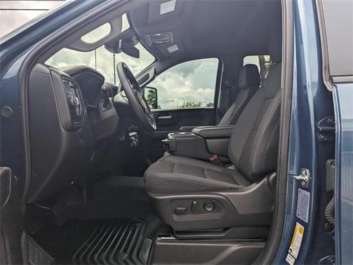2025 Chevrolet Silverado 2500 Custom