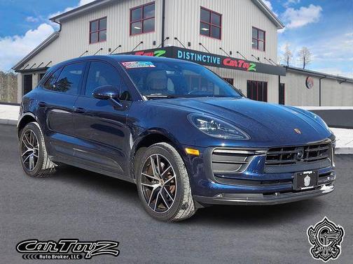 2023 Porsche Macan T