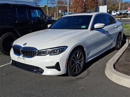 2019 BMW 330 i xDrive