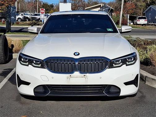 2019 BMW 330 i xDrive