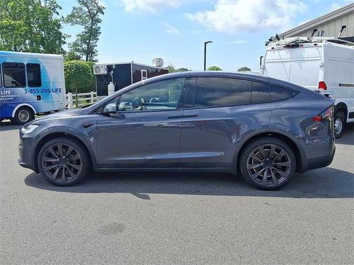 2022 Tesla Model X Plaid Tri Motor All-Wheel Drive