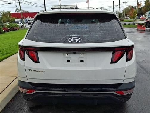 2024 Hyundai TUCSON SE