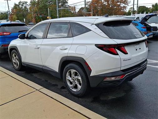 2024 Hyundai TUCSON SE