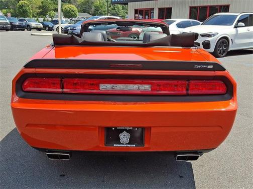 2008 Dodge Challenger SRT8