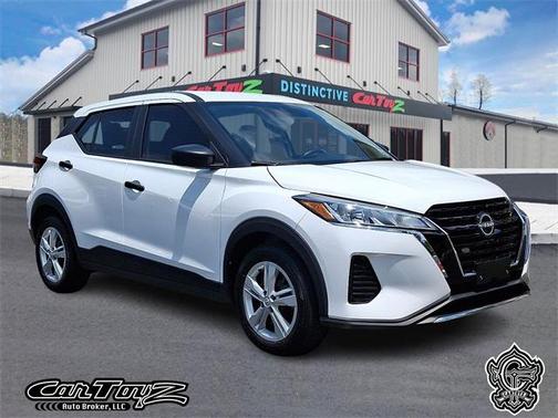 2024 Nissan Kicks S