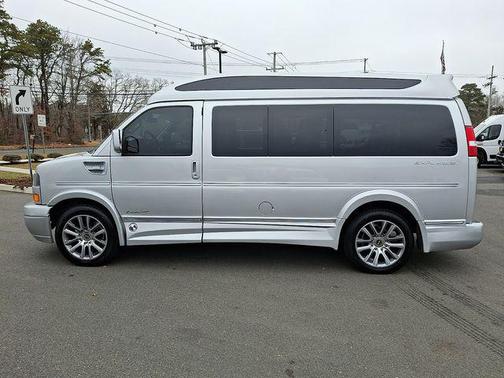 2021 GMC Savana 2500 Work Van