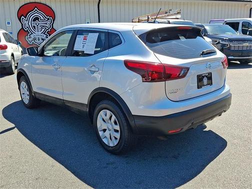 2017 Nissan Rogue Sport S