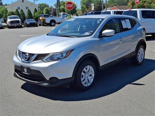 2017 Nissan Rogue Sport S