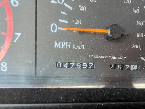 White 1992 INFINITI M30